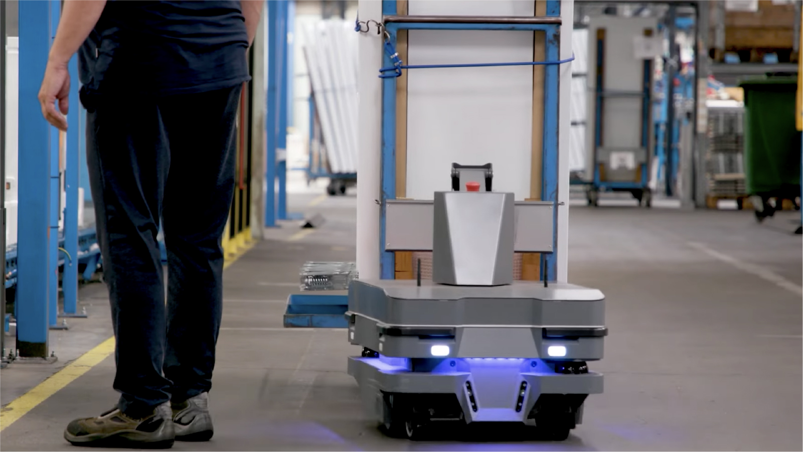 5 MiR robots improves the working environment at Vestfrost A/S